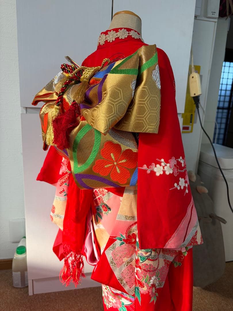 7歳七五三着物 赤色 花柄刺繍モチーフ付き　全セット