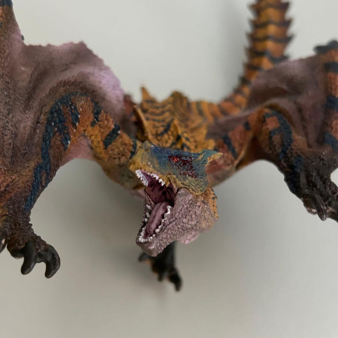 モンハンフィギュア5体セット クシャ ラギア アカム ティガ バンキン アマツ