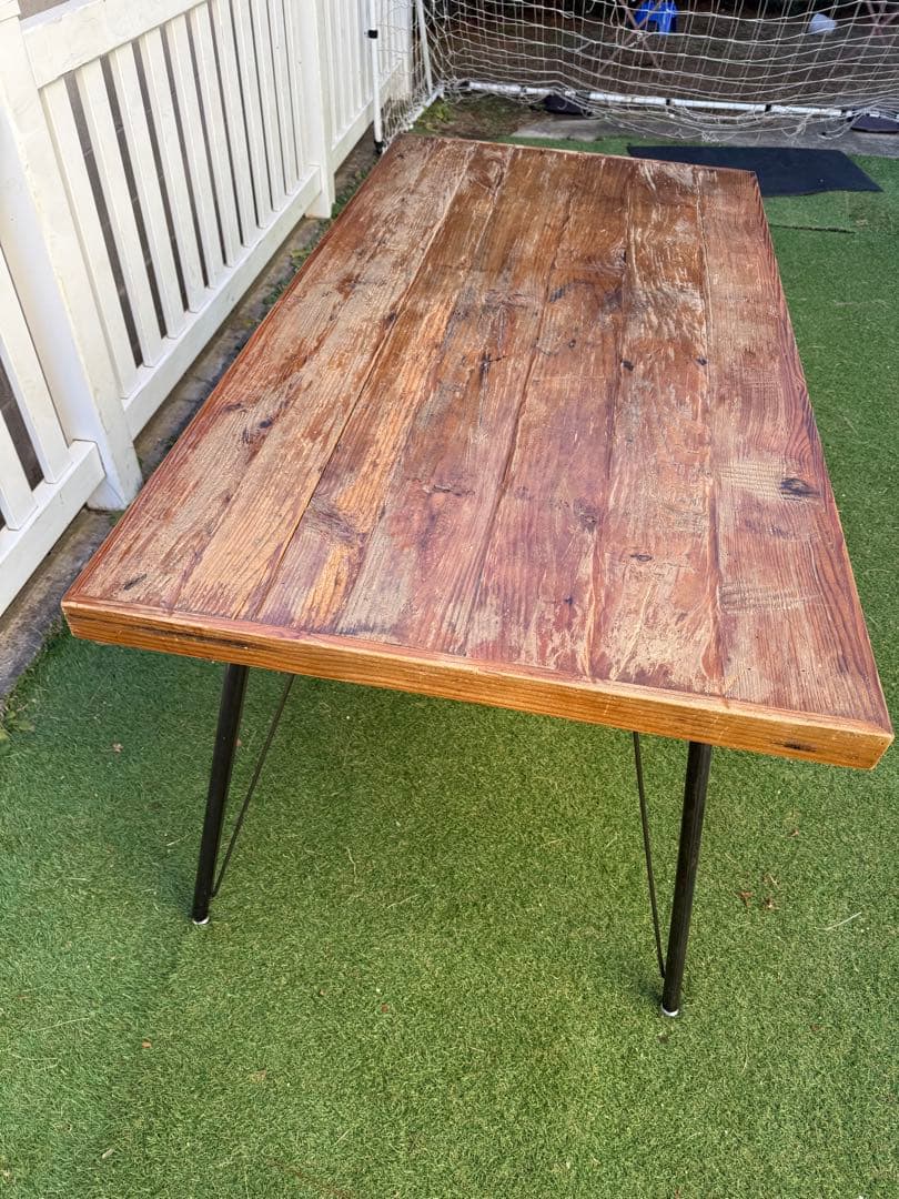 バーンウッド　古材　アンティーク　木製　ダイニングテーブル 金属脚付き