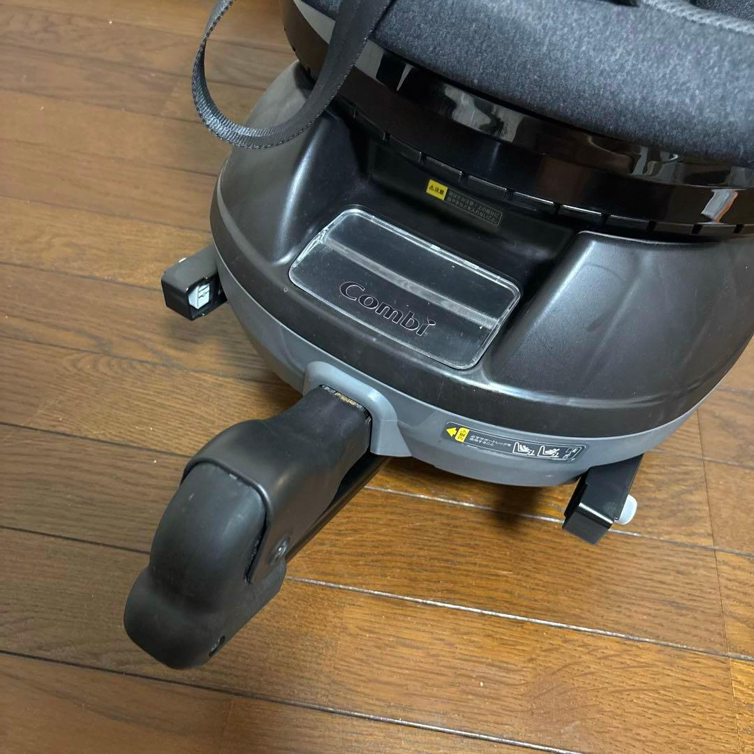 【美品】Combi クルムーヴアドバンス ISOFIX JP-590 R129