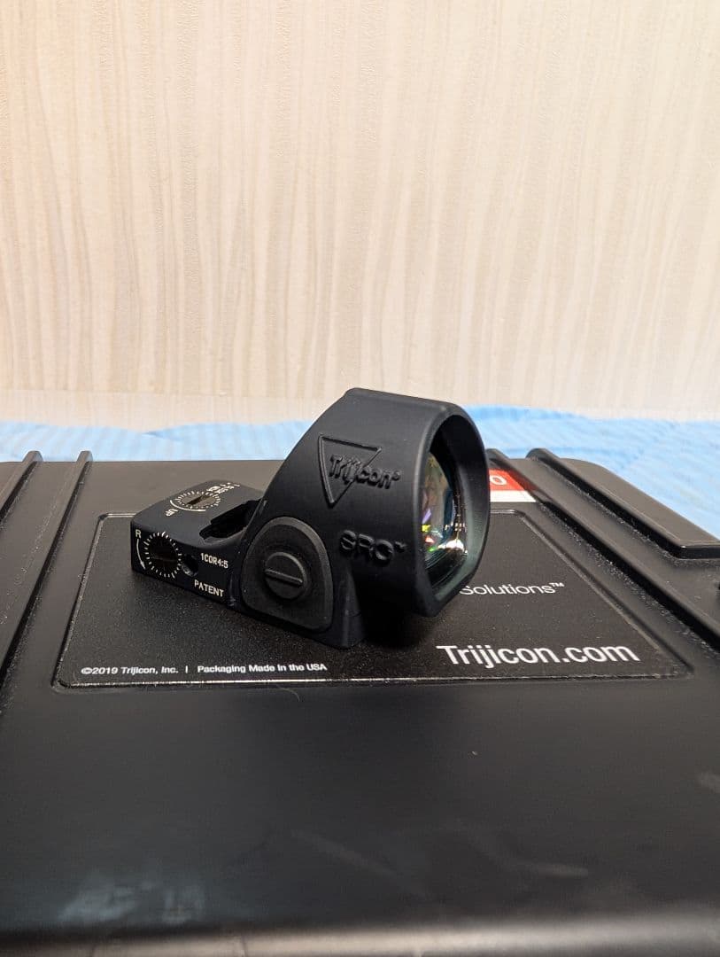 実物 Trijicon SRO 1.0MOA