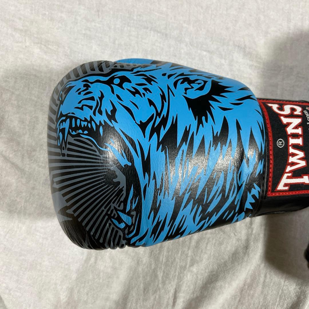 Twins ボクシンググローブ 本革製 ウルフ ブルー 10oz Twins