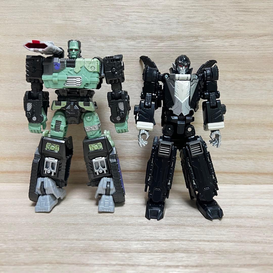 【海外版】トランスフォーマーコラボレーション ドラキュラス＆フランケントロン