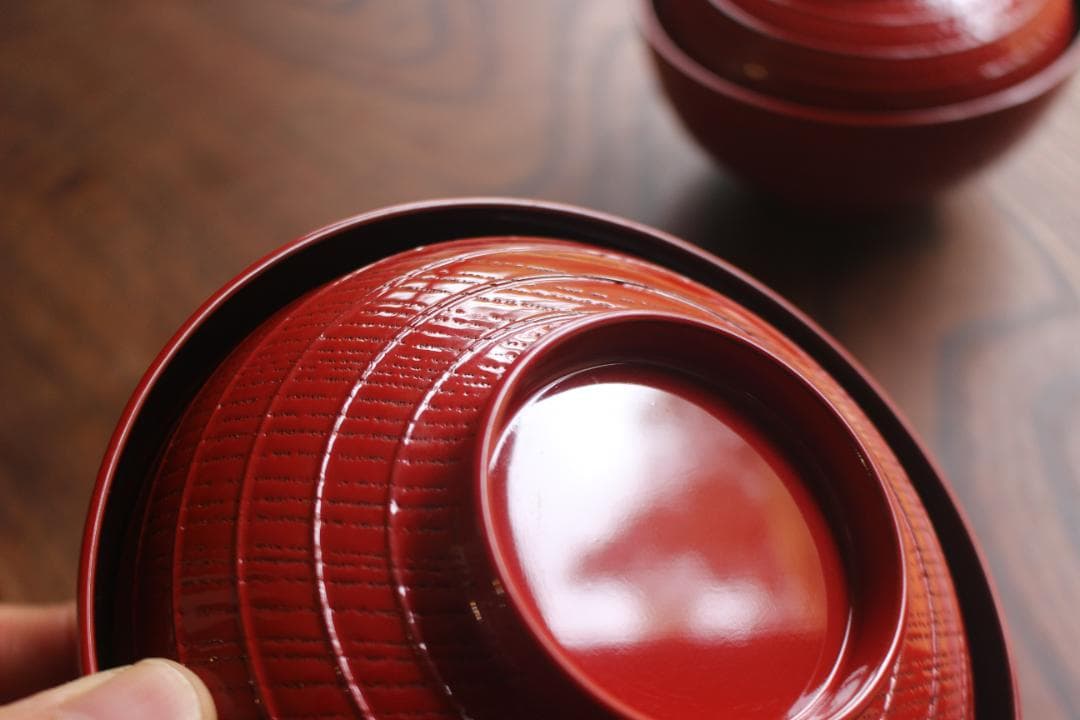 デッドストック！極上糸目朱漆に優美な松蒔絵の映える煮物椀2点（検輪島塗雑煮椀