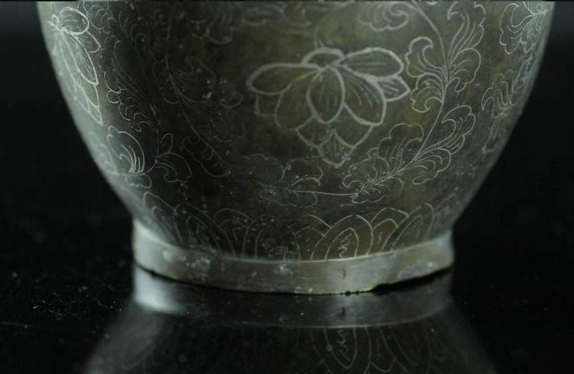国宝級】高麗李朝 青銅製銀象嵌 蓮華唐草紋浄瓶 検）新羅