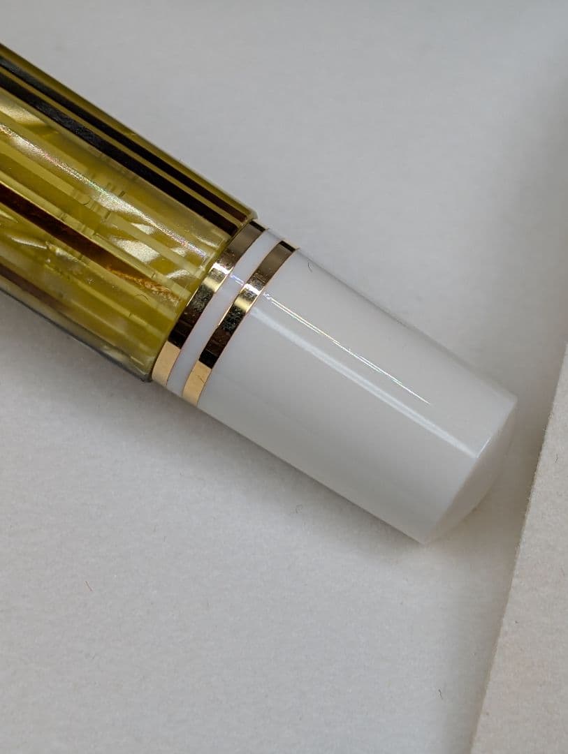 ペリカン スーベレーン M400 ホワイトトータス EF　Pelikan