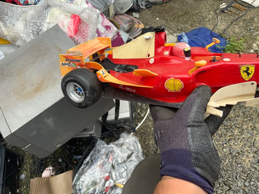 フェラーリF1 ラジコンカー／Vodafone／1/10