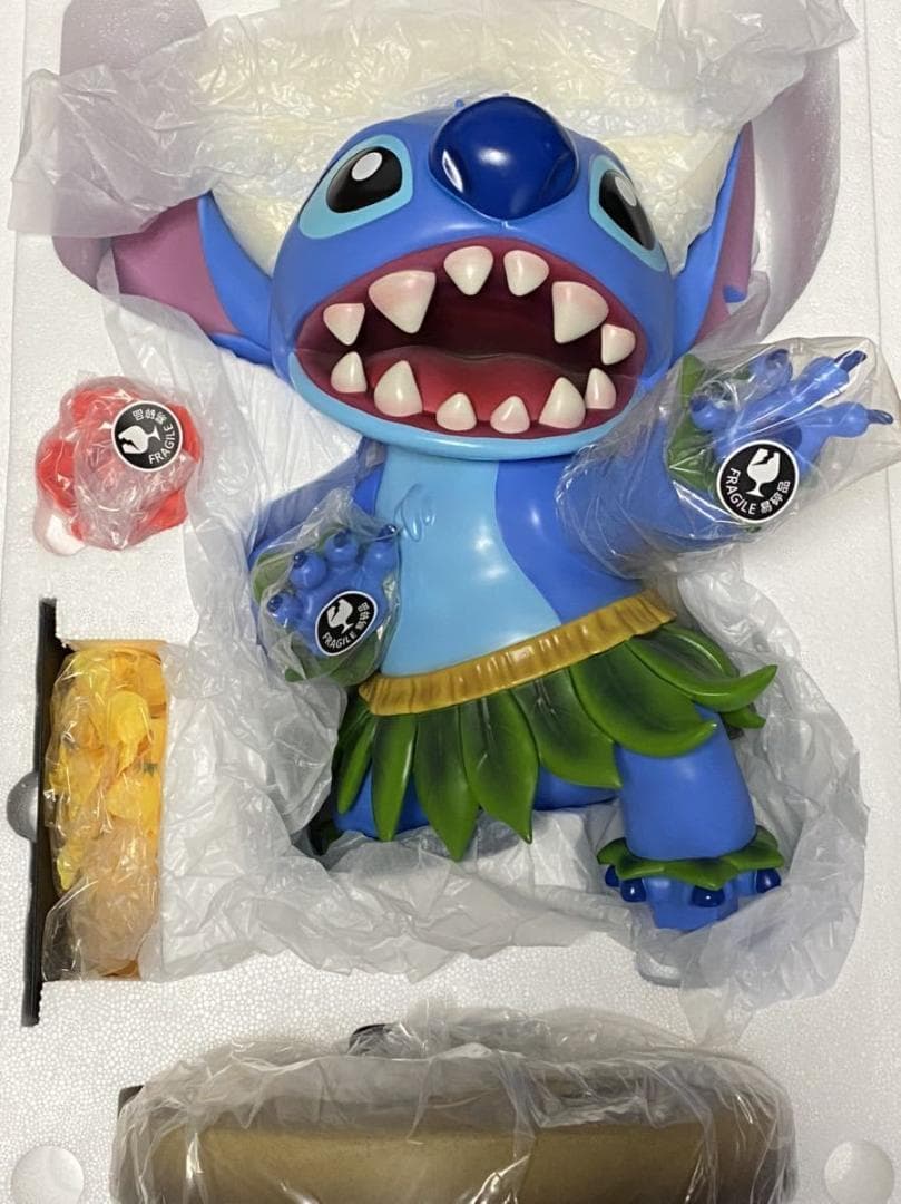 新品レア★リロ＆スティッチ ビーストキングダム ビッグフィギュア