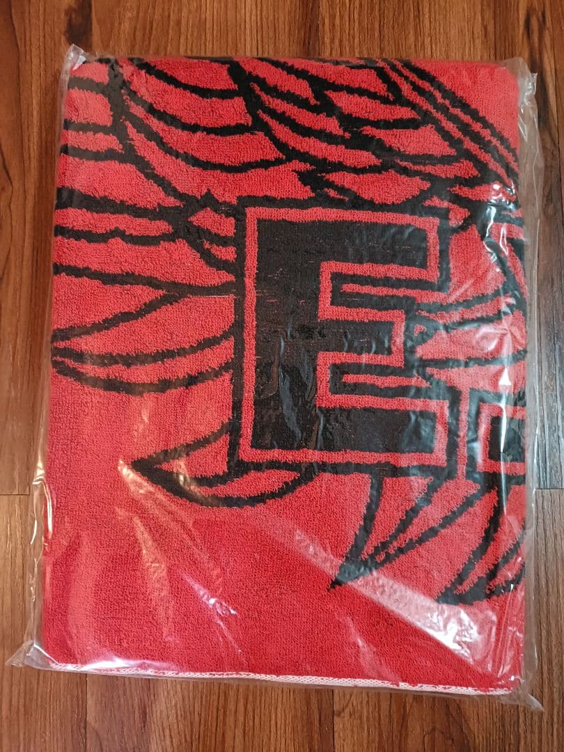 新品未開封品】矢沢永吉 スペシャルビーチタオル SBT ロゴ翼リバーシブル