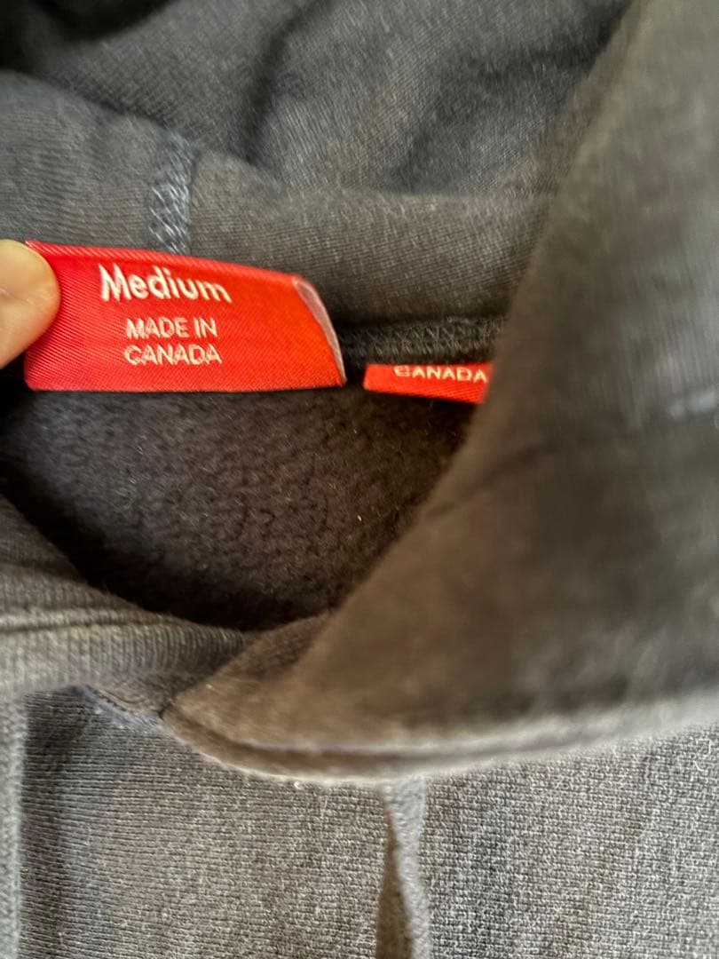 Supreme ネイビーパーカー Sロゴ刺繍