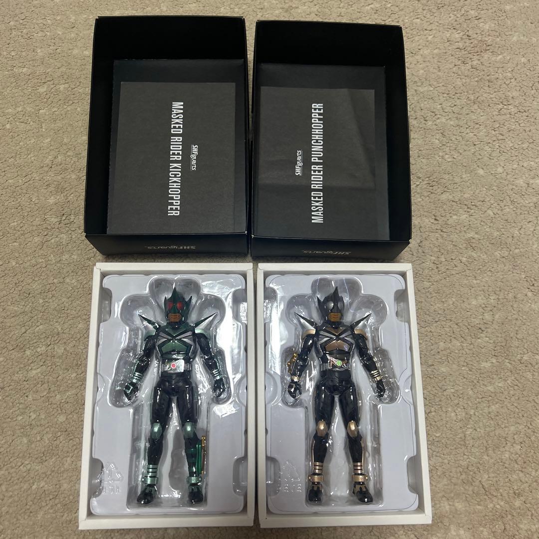 真骨彫製法　S.H.フィギュアーツ　仮面ライダーキックホッパー　パンチホッパー