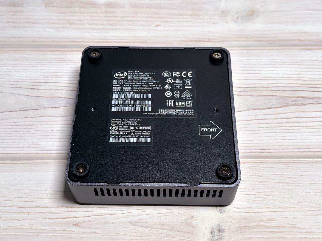 ①Intel NUC7i3DNK ミニPC 第7世代i3 Windows11