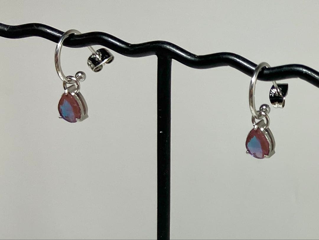 サフィレット ローズカット 無垢ステンレス フープ ピアス しずく ペア