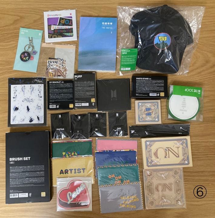 BTS  公式BLU-RAY等12点＋BTS公式グッズ セット計47点