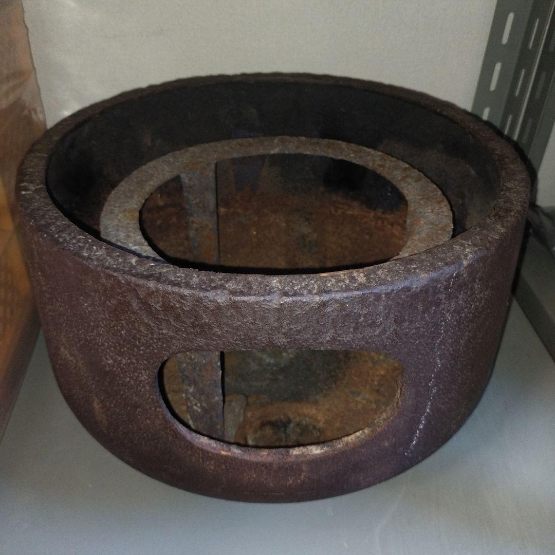 茶道具 風炉 風炉釜 鉄器 三つ足 火鉢 工芸品 風呂釜 茶道具 風炉 風炉