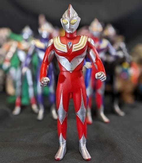 ウルトラマンティガ＆登場怪獣・宇宙人（バンダイ）ソフビフィギュア16体セット