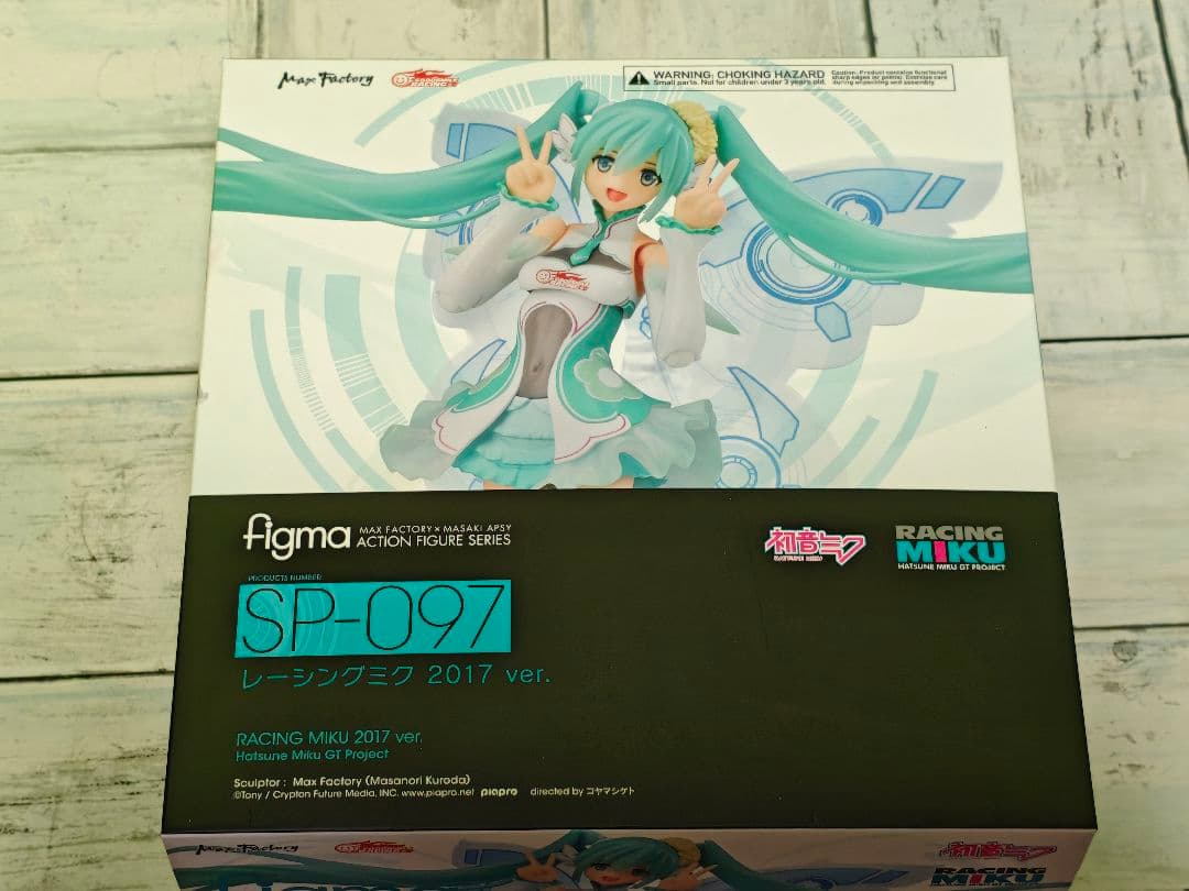 figma レーシングミク 2017ver. ＆ 初音ミク 2.0 - メルカリ