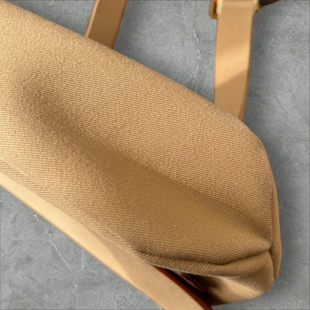 新品 Brady ショルダーバッグ AVON 小芝風花 ブレディー