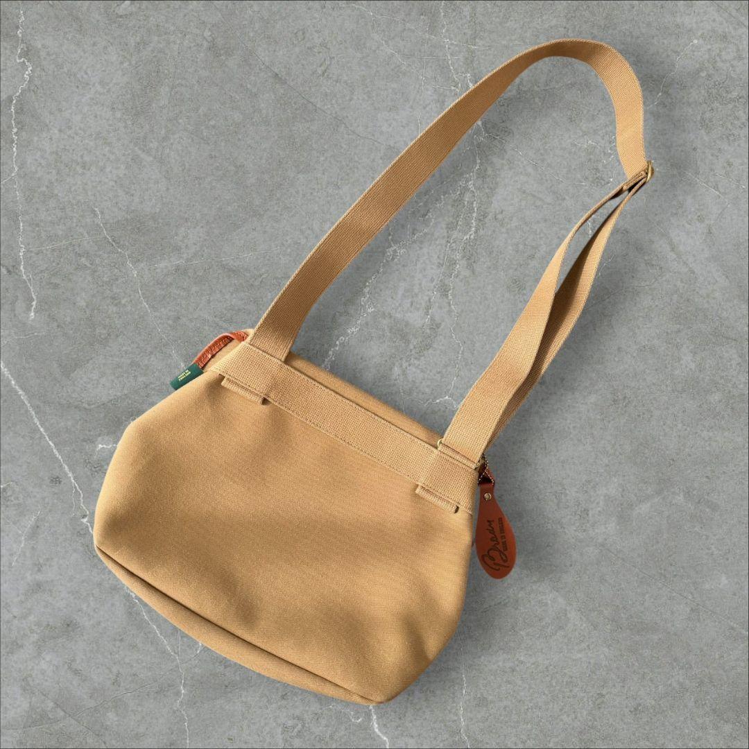 新品 Brady ショルダーバッグ AVON 小芝風花 ブレディー