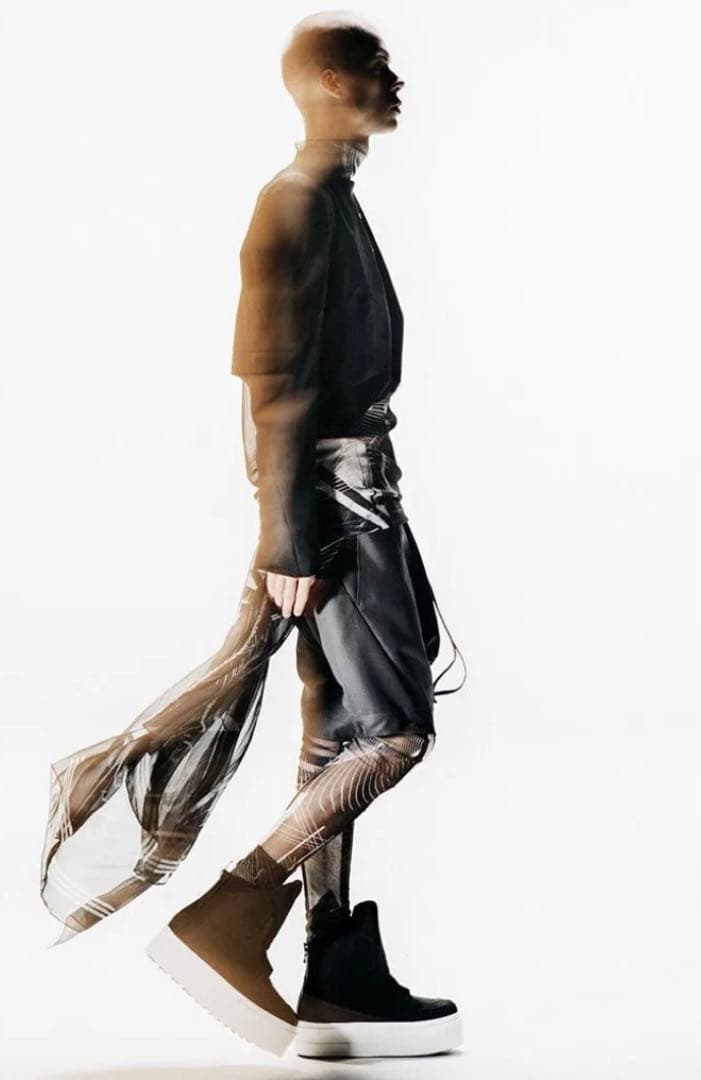 美品ユリウス 23SSコレクション プリント メッシュ レギンス パンツ0084