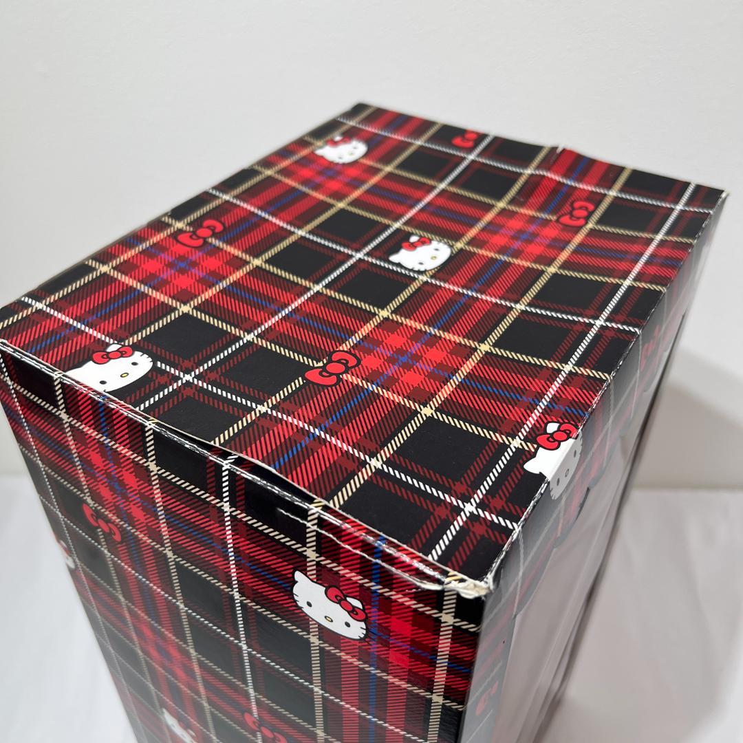 ハローキティ　バースデードール　2018 ぬいぐるみ 限定1800体 サンリオ