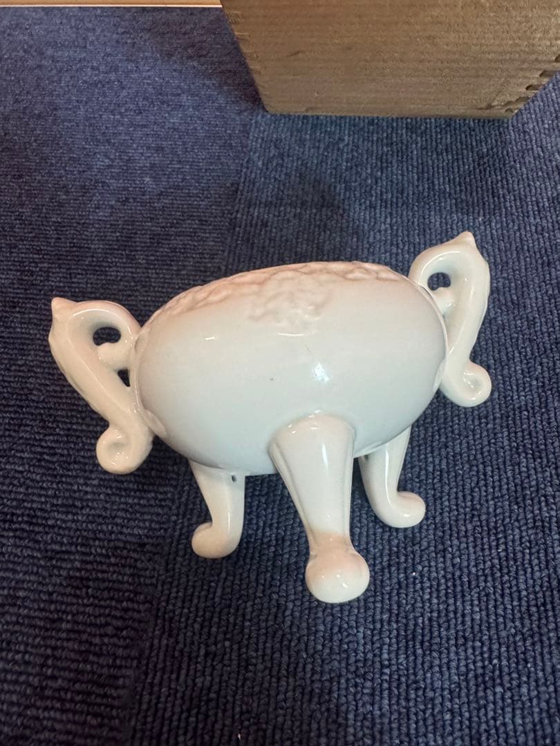 2005 有田焼 清兵衛 三足 獅子 白磁香炉 未使用 - メルカリ