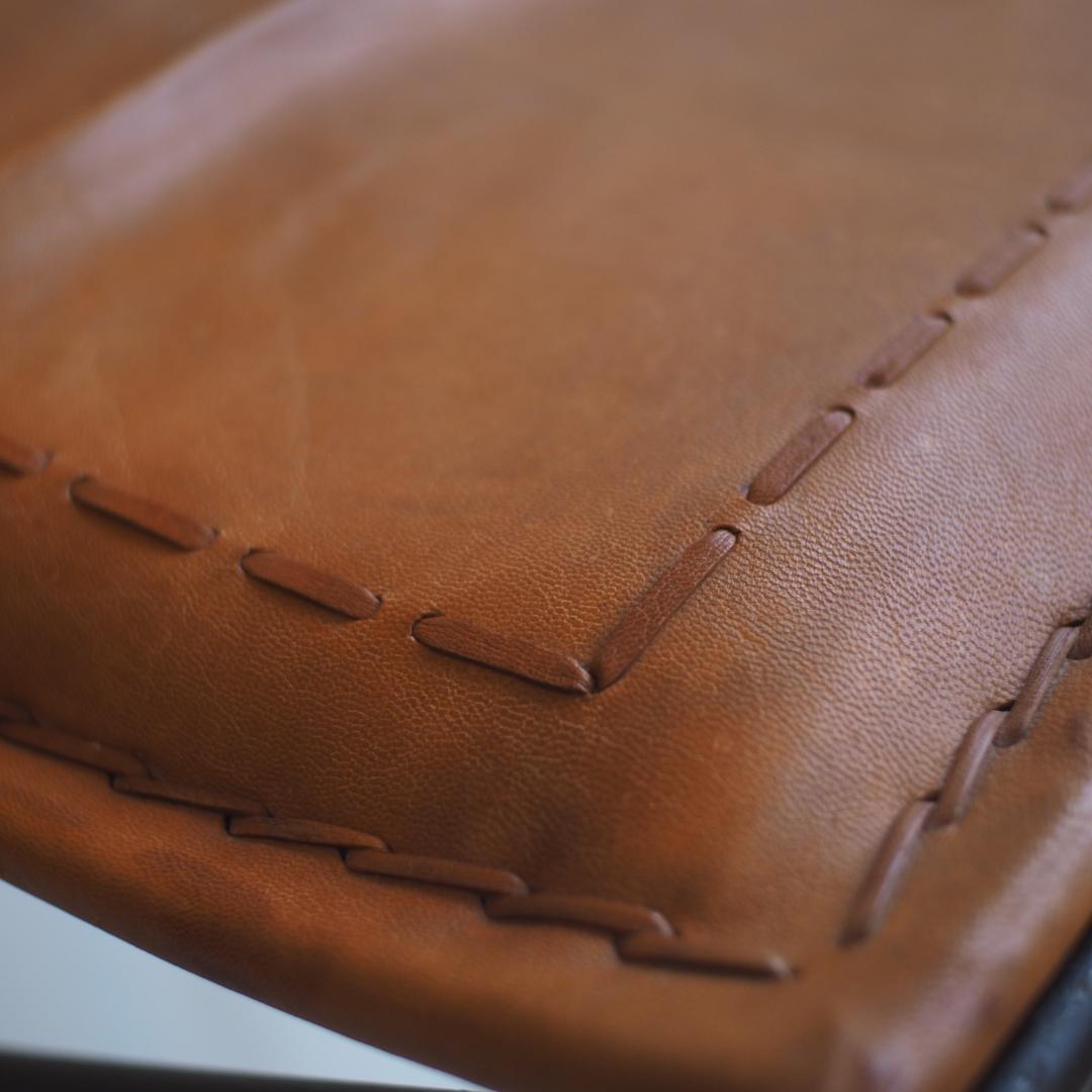 レザー折りたたみアイアンスツール 本革 山羊革