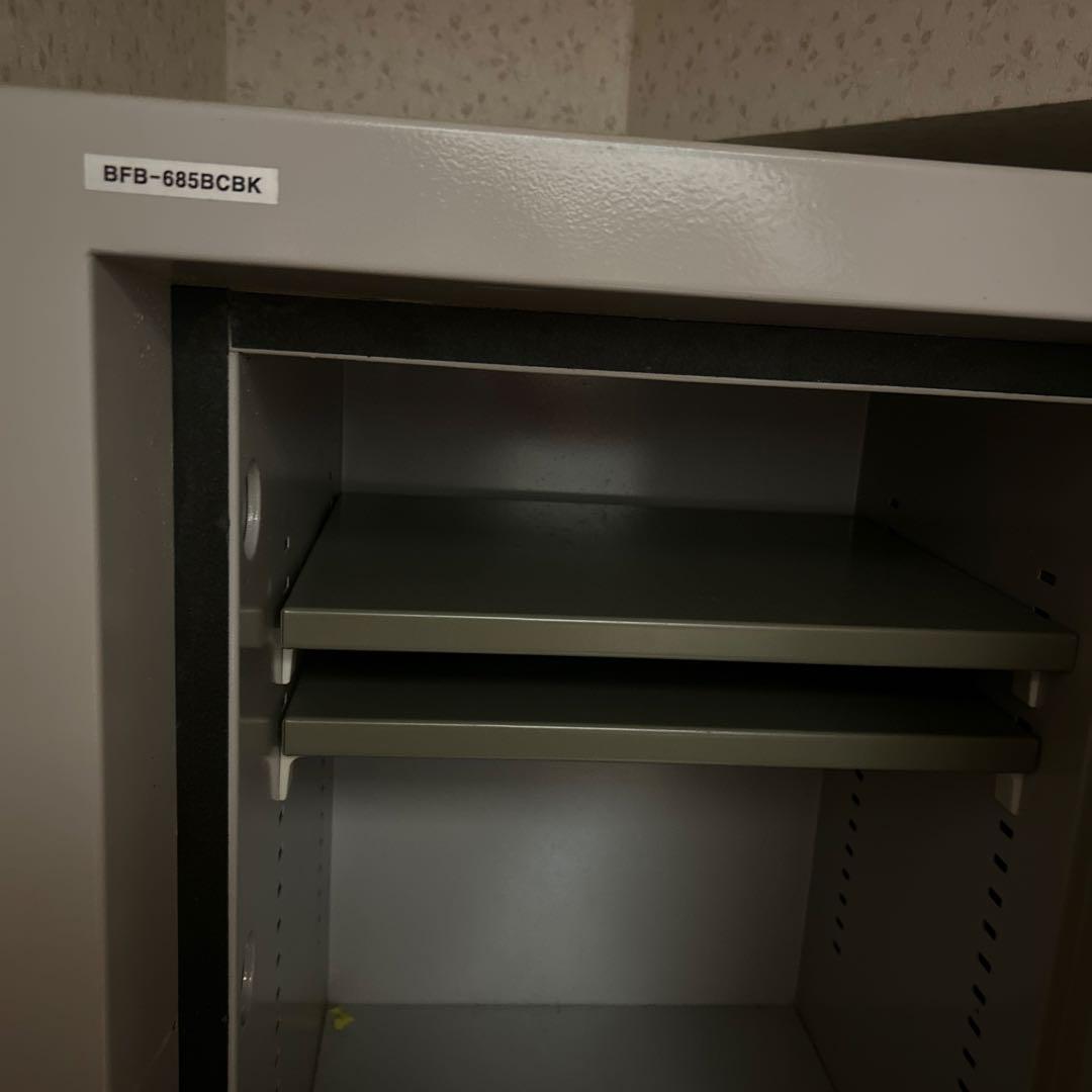 耐火金庫　たのメル便でお届け致します。引取りの場合は2万円です！