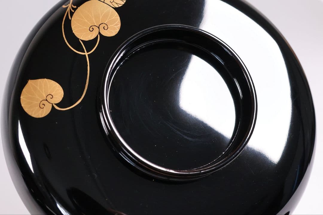 MB188】天然木漆塗 紫陽花と葵 金蒔絵 螺鈿入 黒塗 煮物椀 二客 昭和期