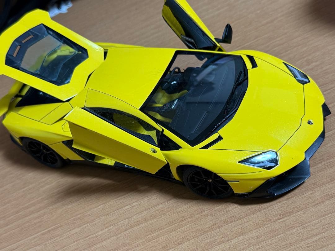 C*E様 1/18 オートアート　アヴェンタドール　LP720 アニヴェルサリオ