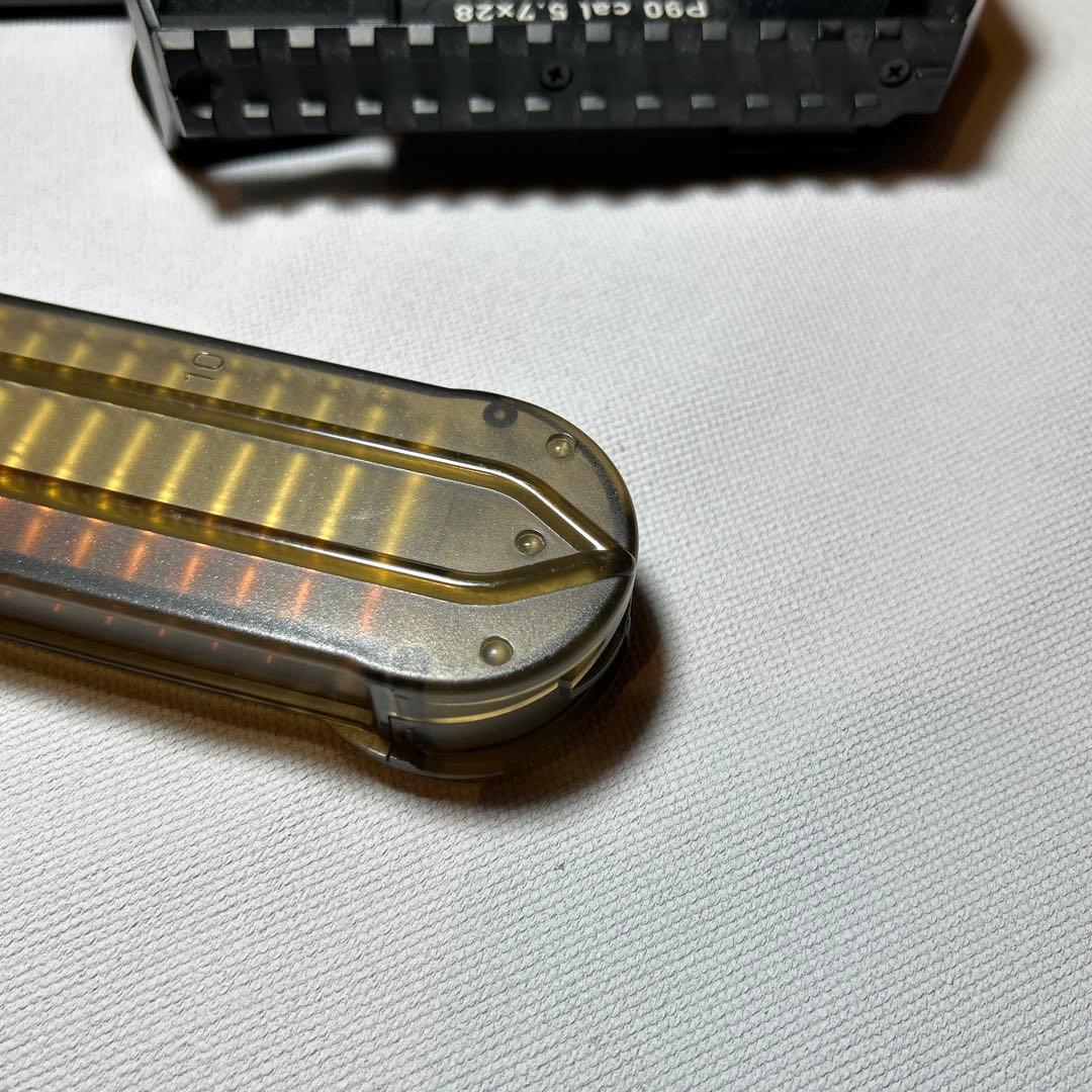 [S&T] P90TR BK 電動ガン スタンド付き。