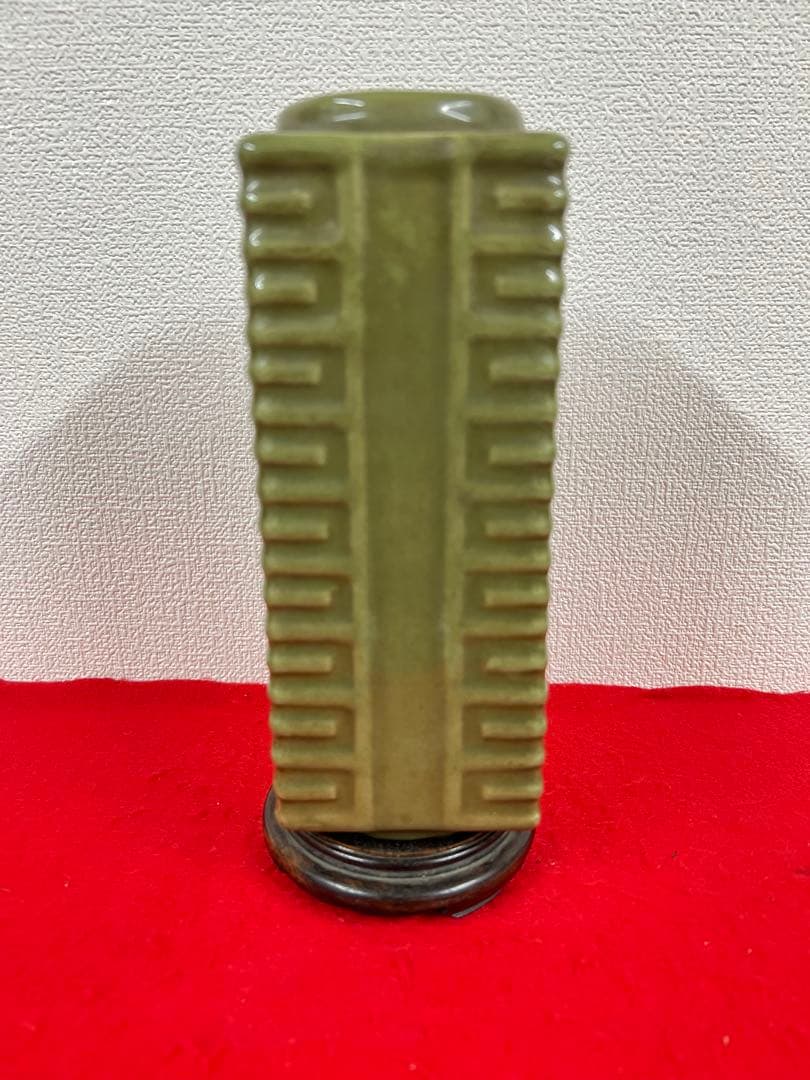 中国古美術　清時代龍泉窯琮式瓶　 共箱　F5-1 中国古美術 清時代龍泉窯琮式瓶 共箱 F5-1 中国古美術 清時代龍泉窯琮