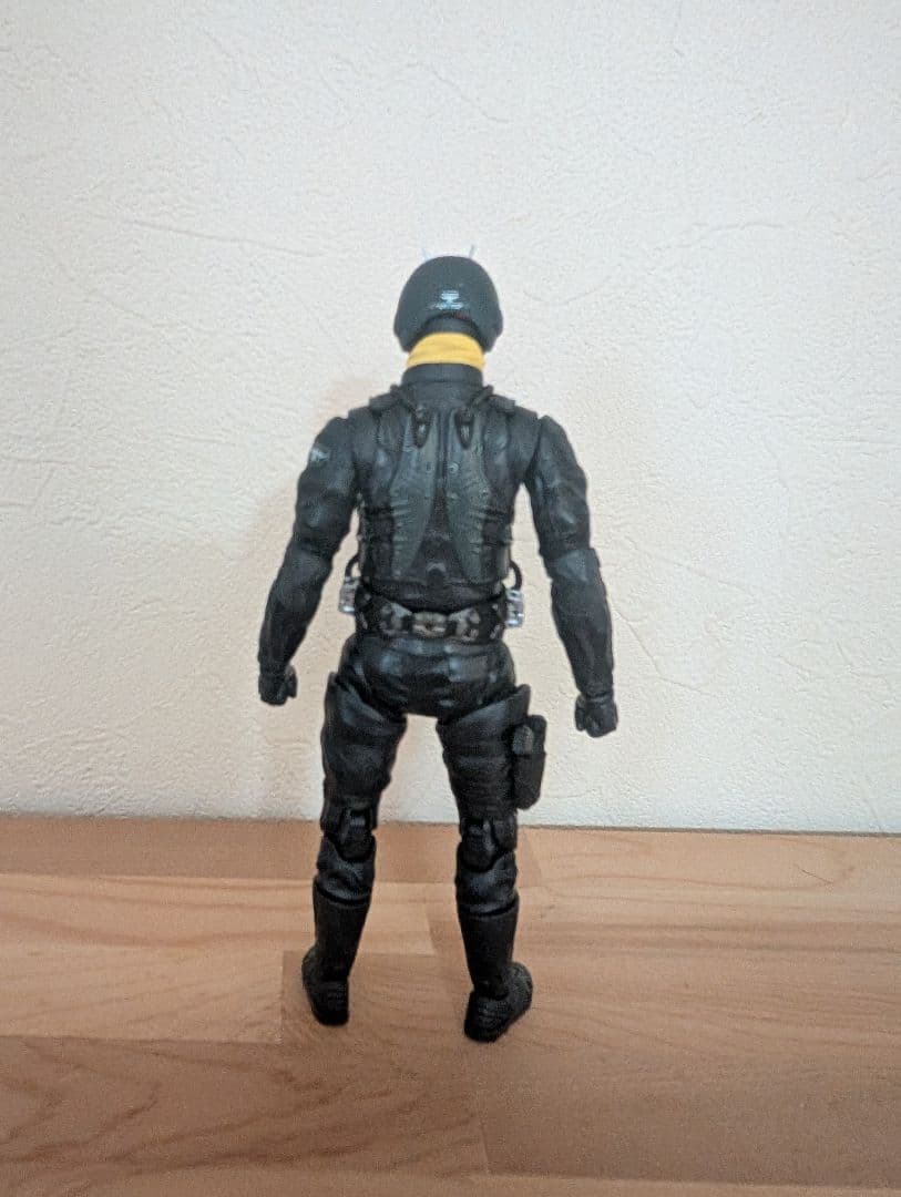 shフィギュアーツ　大量発生型相変異バッタオーグ