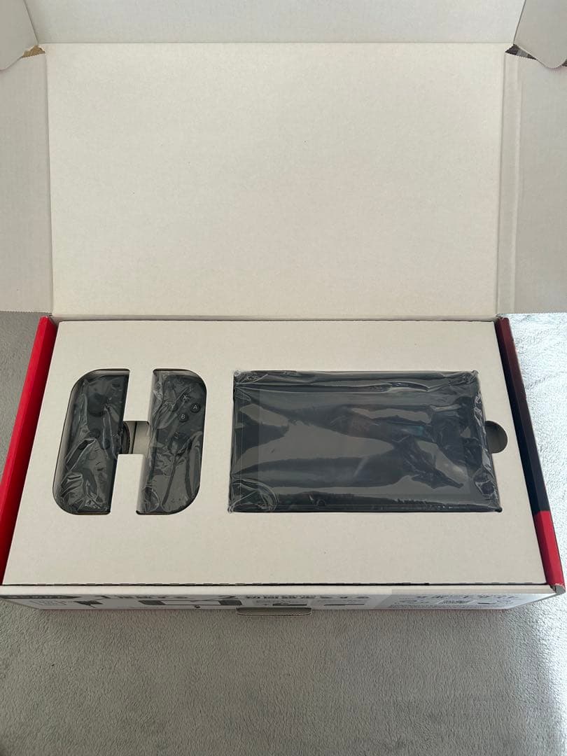 Nintendo Switchブラック SDカード　ケース　保護フィルム一枚付き