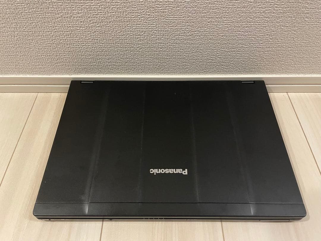 Panasonic LV9 i7-10710U 256GB Office