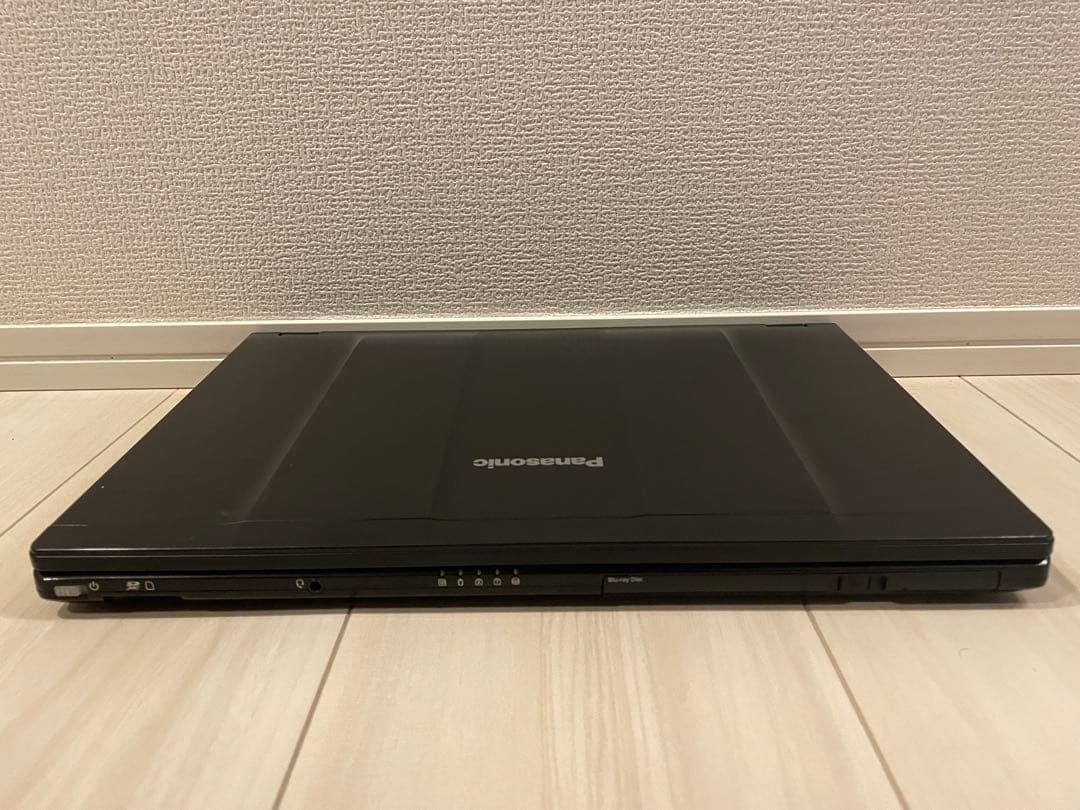 Panasonic LV9 i7-10710U 256GB Office