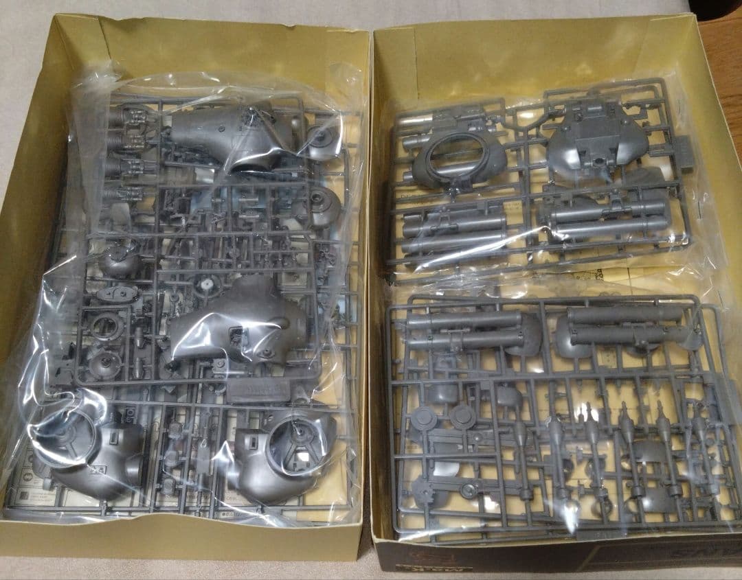 マシーネンクリーガー 陸戦ガンス (1/20スケールプラスチックモデル)