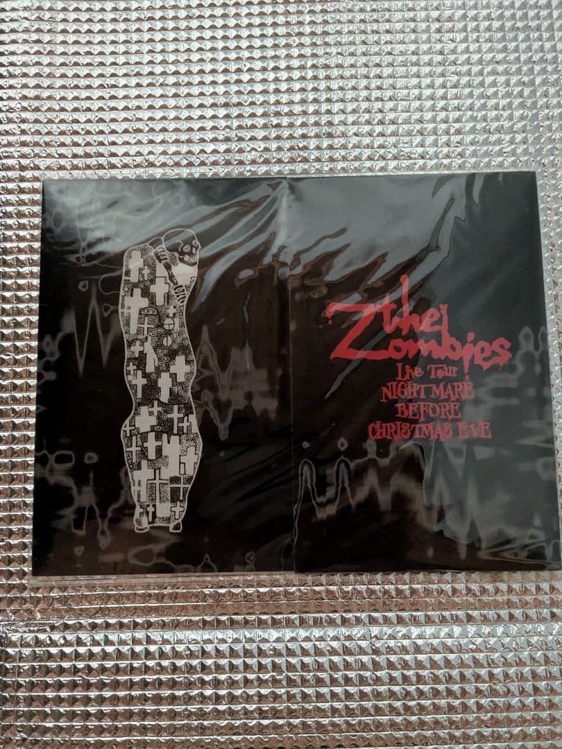 The Zombies (ラルク・アン・シエル) ネックレス &ステッカー！ - メルカリ