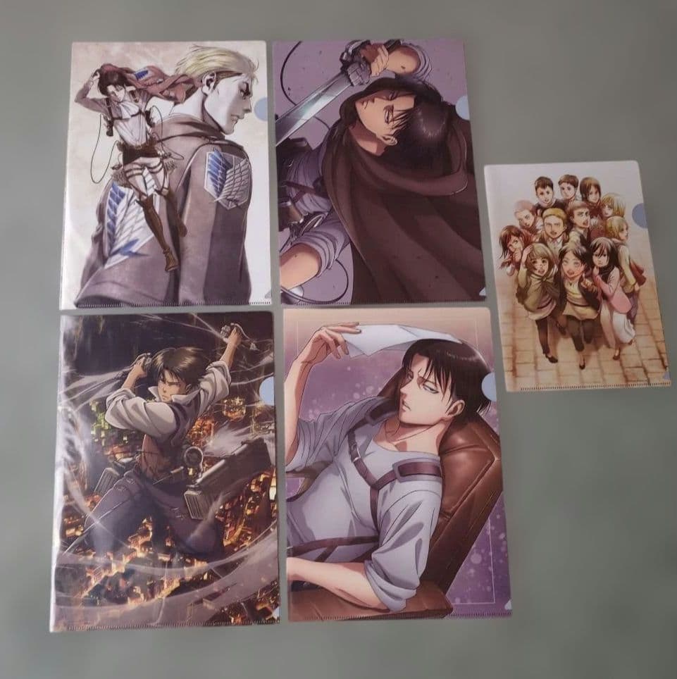 進撃の巨人 クリアファイル 5枚セット （リヴァイ、他） - メルカリ