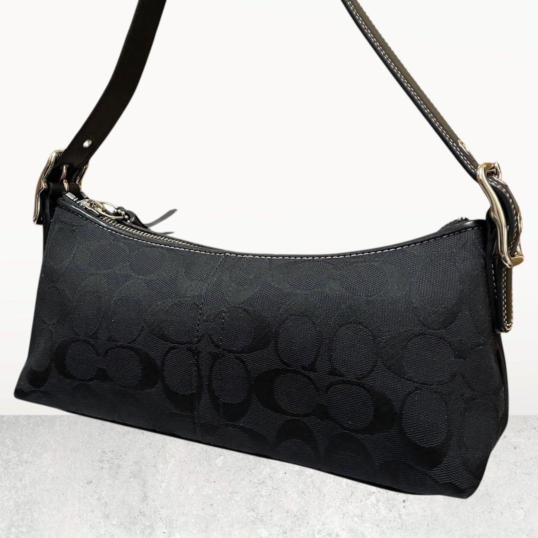 極美品 COACH コーチ ポーチ ハンドバッグ シグネチャー 8K01 黒