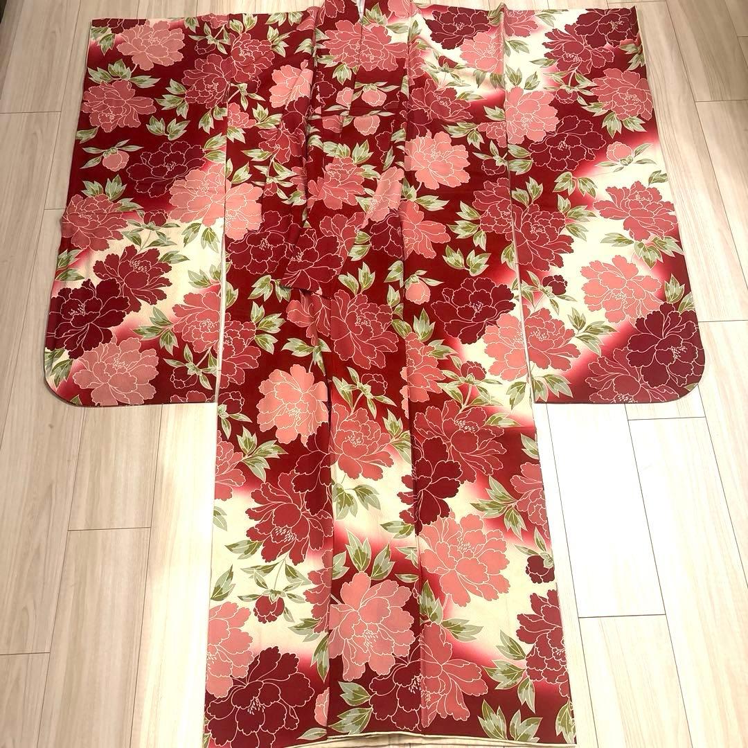 今月で削除します】ふりふ 花柄振袖セット