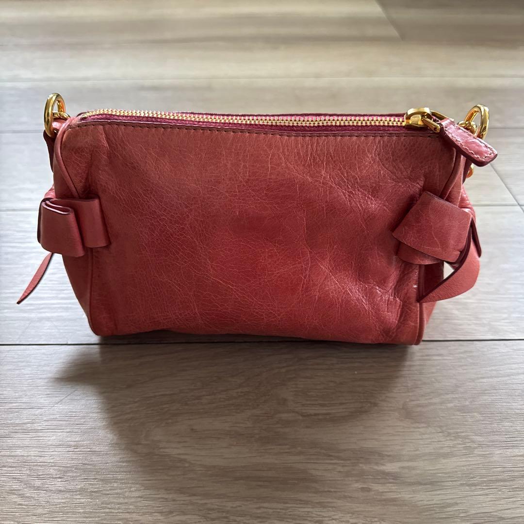 miu miu ミュウミュウ　ハンドバッグ　ショルダーバッグ　ピンク　リボン