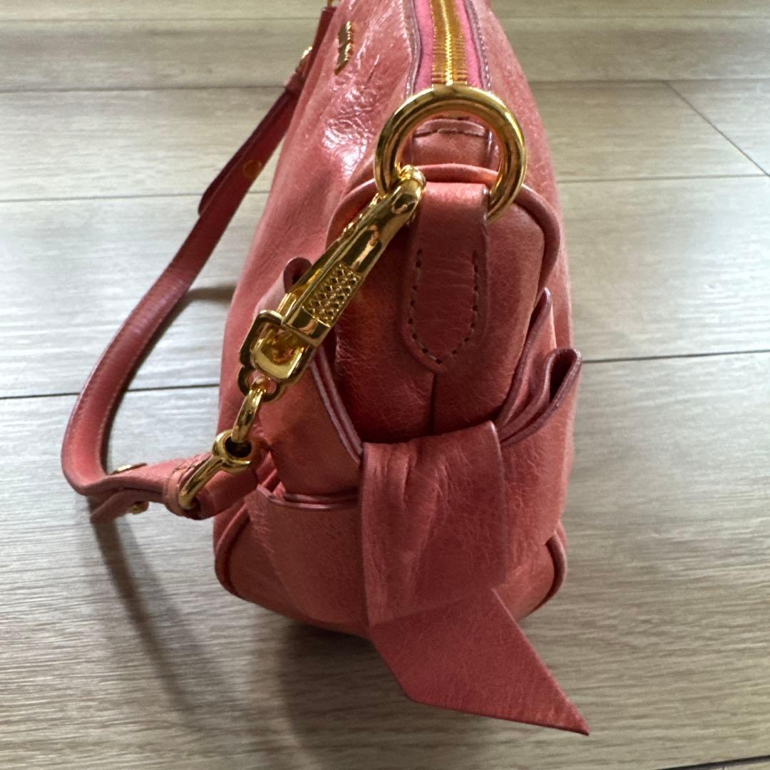 miu miu ミュウミュウ　ハンドバッグ　ショルダーバッグ　ピンク　リボン