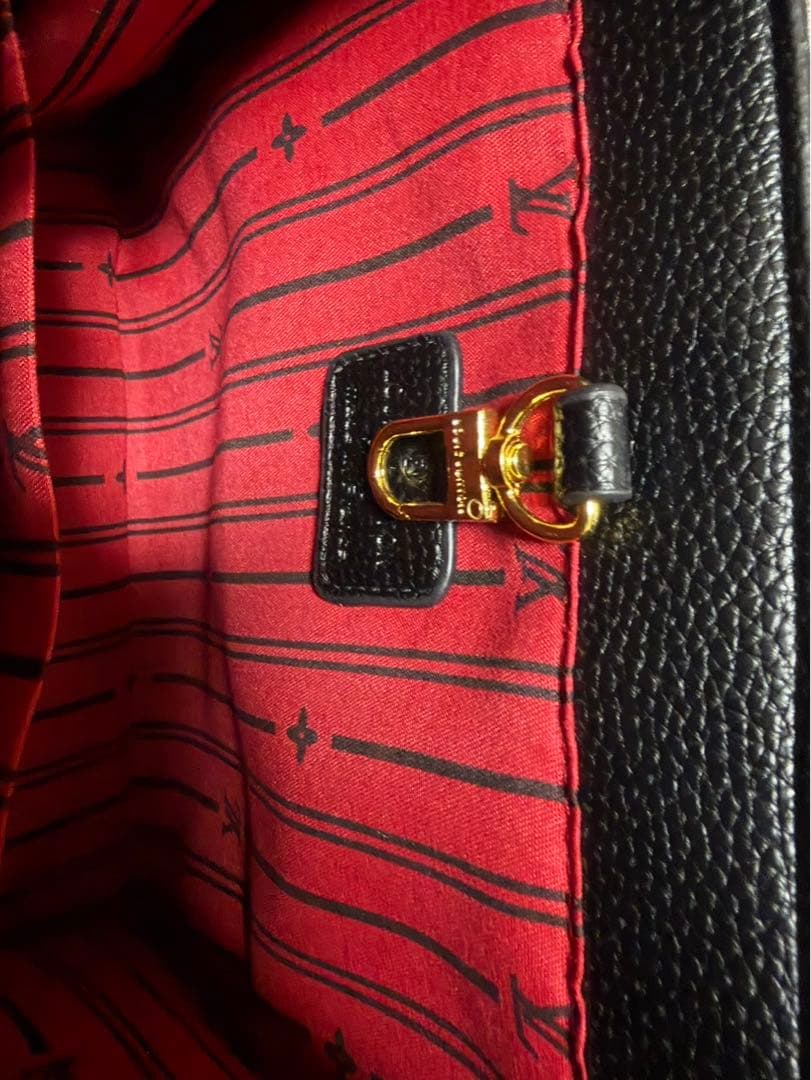 LVロゴ　バック　ノベルティ