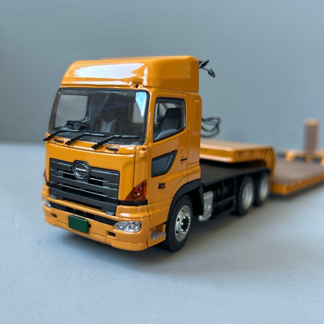 1/50 日野プロフィアハイルーフSS 6×4 &16輪中低床トレーラ日通カラー