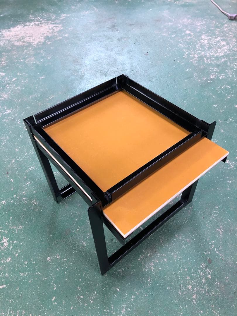 日本蜜蜂 重箱用巣箱台 30cm用 メッシュ底板セット