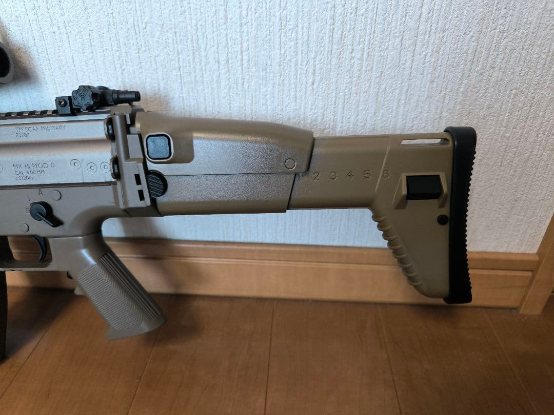 SCARスカーCQC電動ガンBOYsボーイズフル装備スコープ、グリップライト付