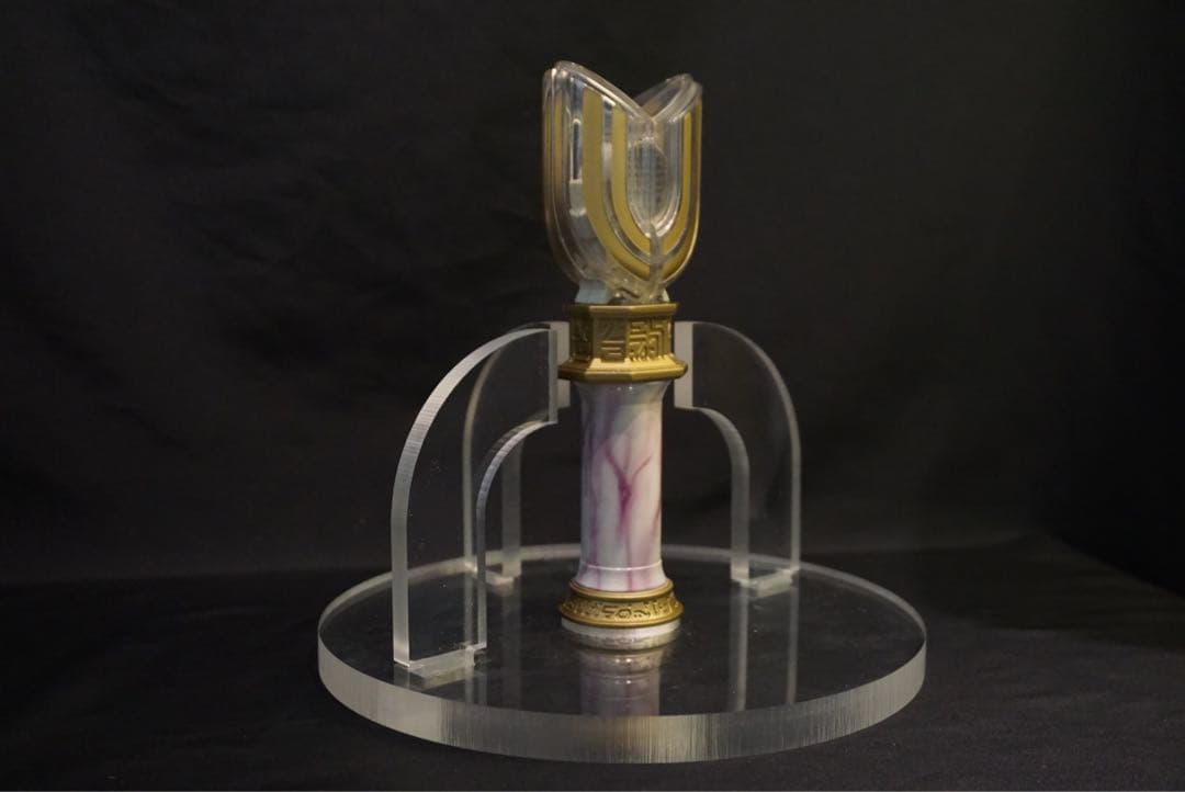 ウルトラマンティガ　ウルトラレプリカ　プロップ風改造品　スパークレンス　台座付き