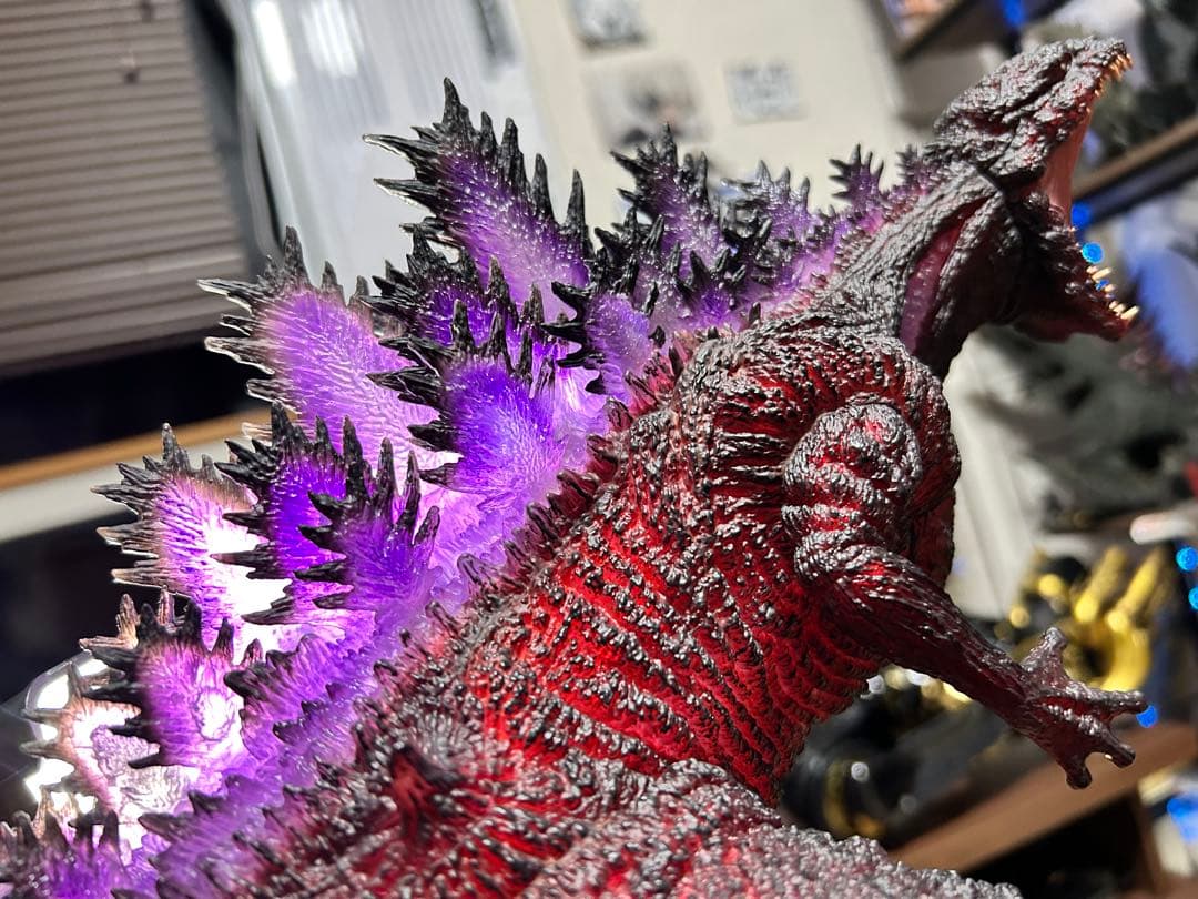 FAVORITE SCULPTORS LINE ゴジラ 2016 少年リック限定 - メルカリ