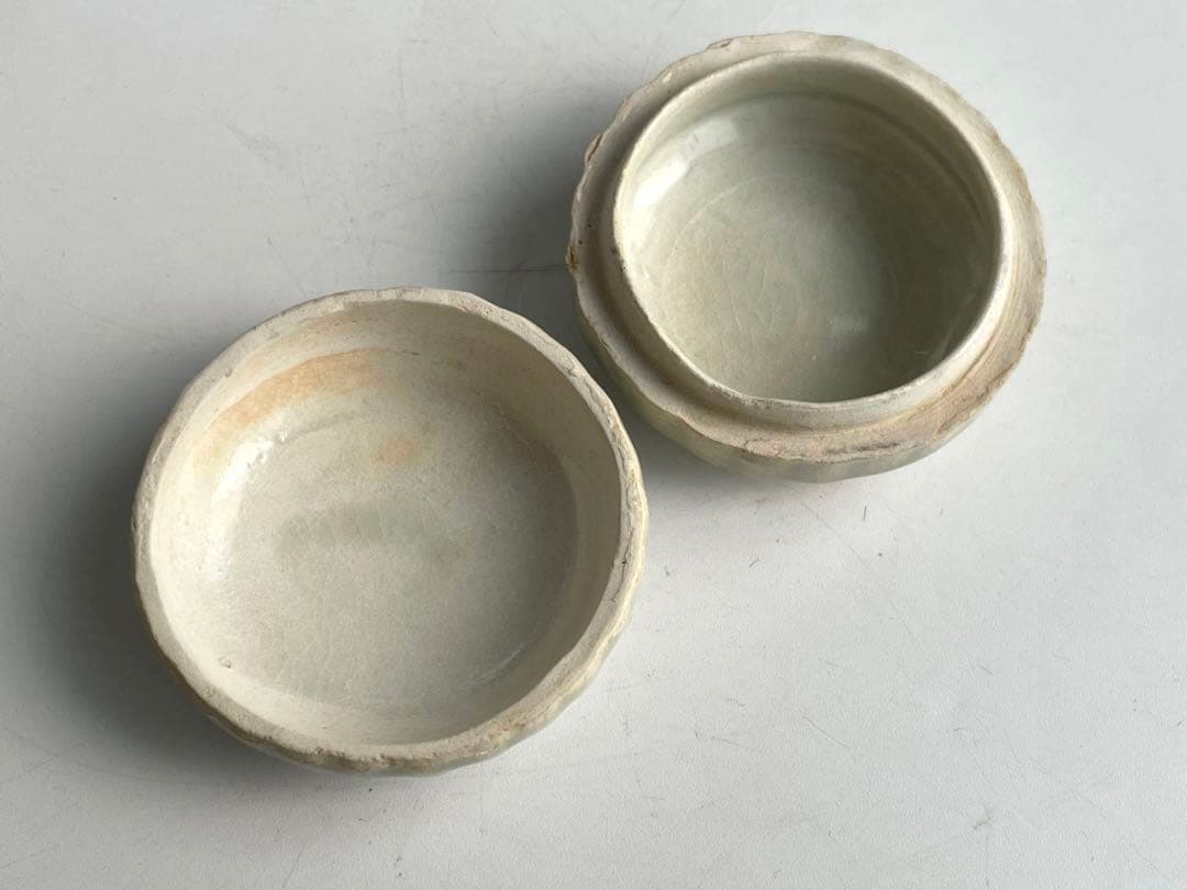 茶道具　骨董　アンティーク　影青香合　青白磁　影青　宋代　宋磁　菊香合